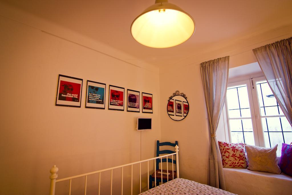 Cascais Boutique Hostel Rum bild